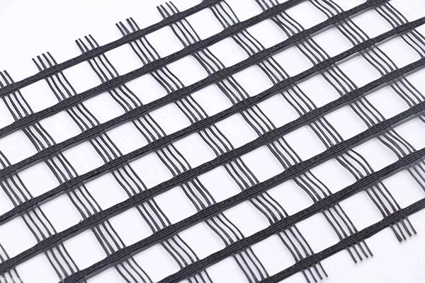 玻纖土工格柵在選購時要怎么看它的性能指標  第1張