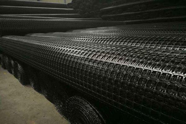 鋼塑土工格柵的特點與施工方法有哪些？  第2張