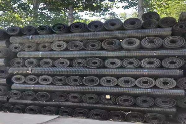 一文看懂在路基中土工格柵起到的作用有哪些  第1張