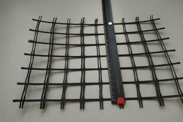 在路基中使用土工格柵的作用有哪些呢? 第1張