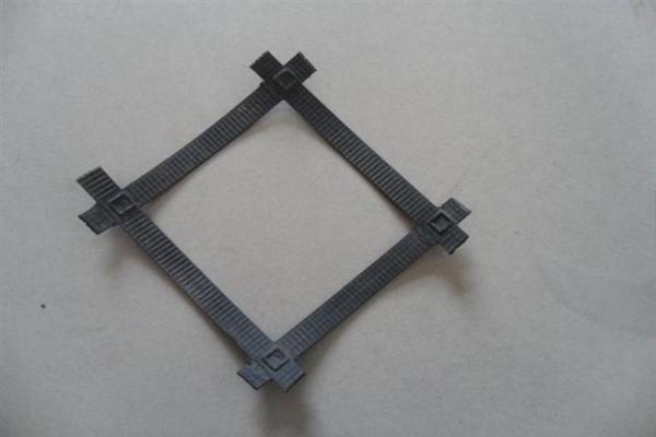 凸結(jié)點鋼塑土工格柵有哪些優(yōu)勢呢? 第3張