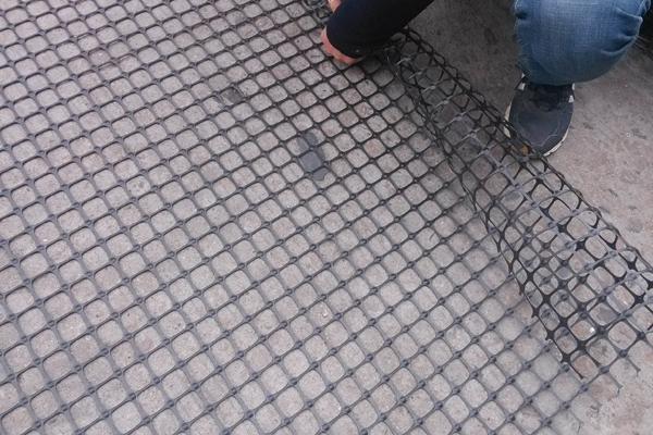 土工格柵型號尺寸指南:了解不同型號尺寸,選擇最適合的土工格柵 第1張