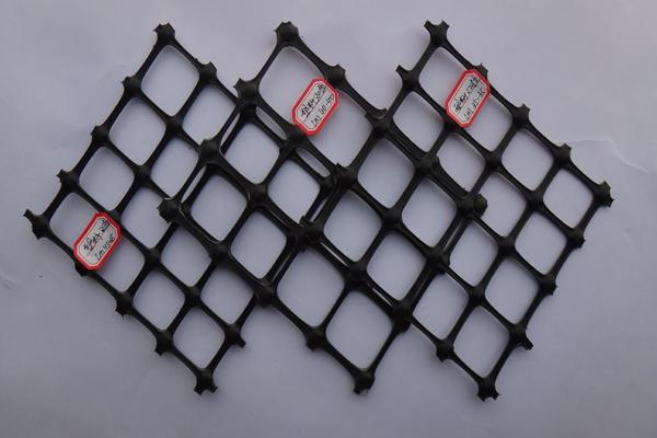 了解300g雙向拉伸塑料土工格柵的特點和優勢 第1張