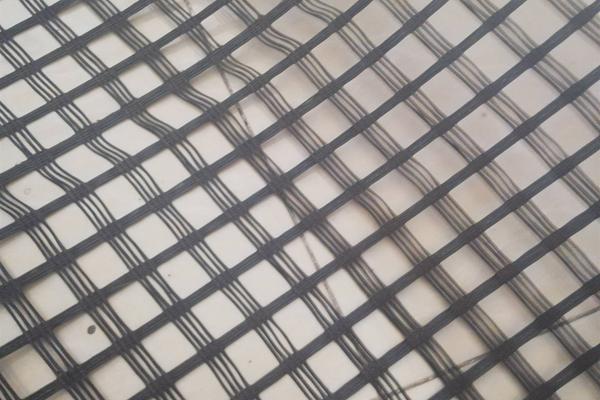 土工格柵與透層瀝青:了解施工方法! 第1張