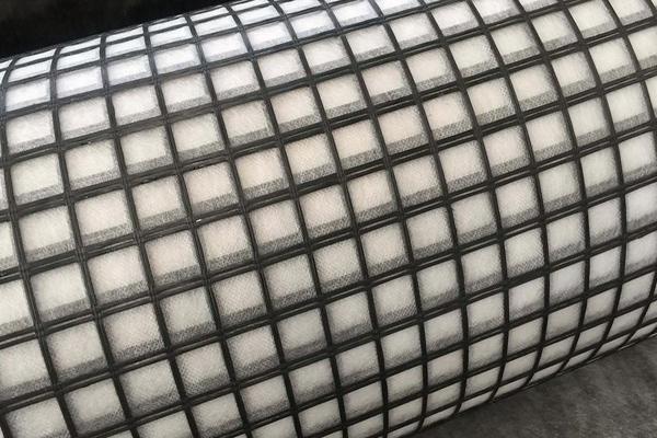 土工格柵與透層瀝青:了解施工方法! 第2張