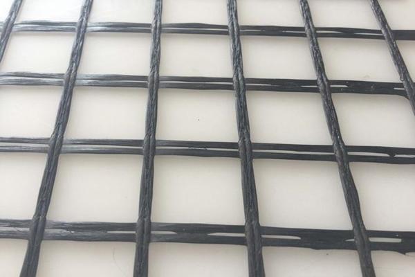 玻璃纖維土工格柵的制造過(guò)程揭秘  第2張