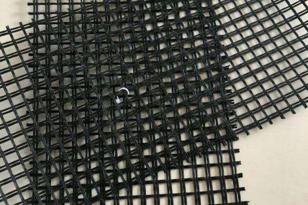 土工格柵易損壞時(shí)應(yīng)如何更換  第3張