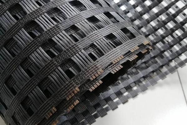 冬季施工的土工格柵要注意這些問題 第1張