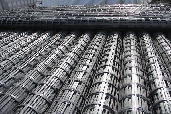 土工格柵與土工膜的區別究竟在哪里？  第1張