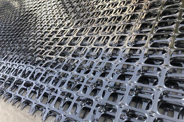 土工格柵應該怎么進行綁扎呢? 第2張