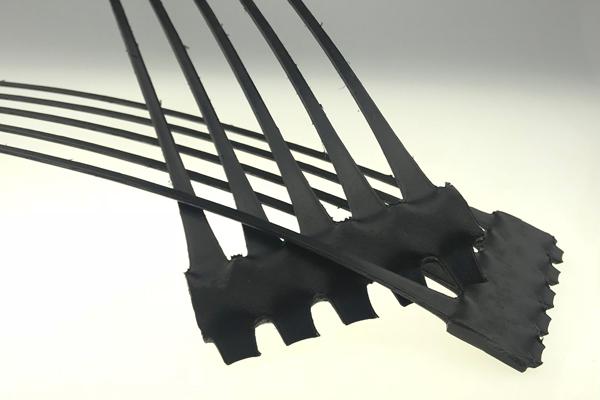 單向塑料土工格柵在基層施工中有哪些注意事項呢 第1張