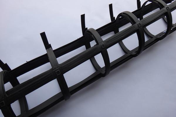 玻纖格柵和鋼塑格柵區別在哪兒 第4張