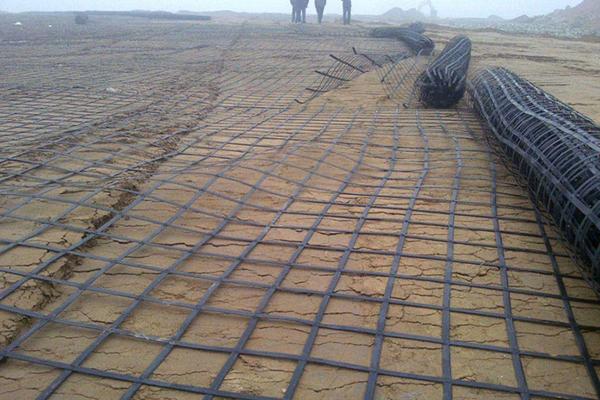 高韌性聚酯紗線集束土工格柵的特點  第2張