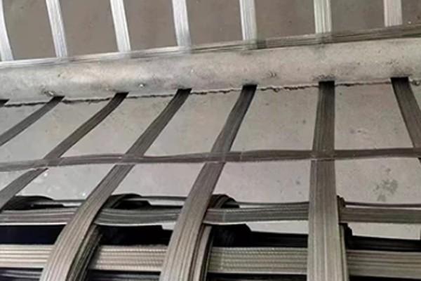 高韌性聚酯紗線集束土工格柵型號規格 第1張