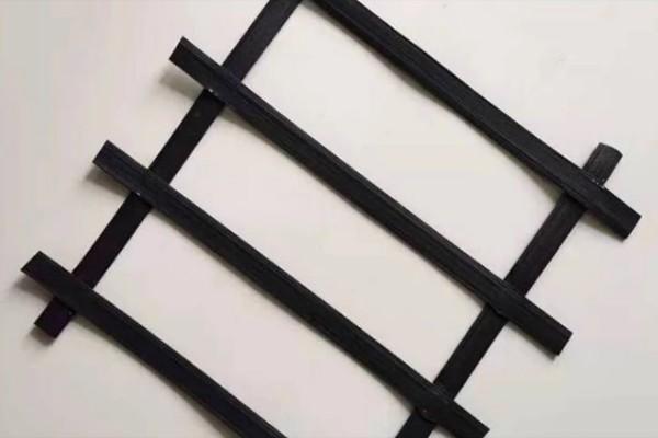 揭秘高韌性聚酯紗線集束土工格柵:為何它能成為工程加固的首選材料? 第1張