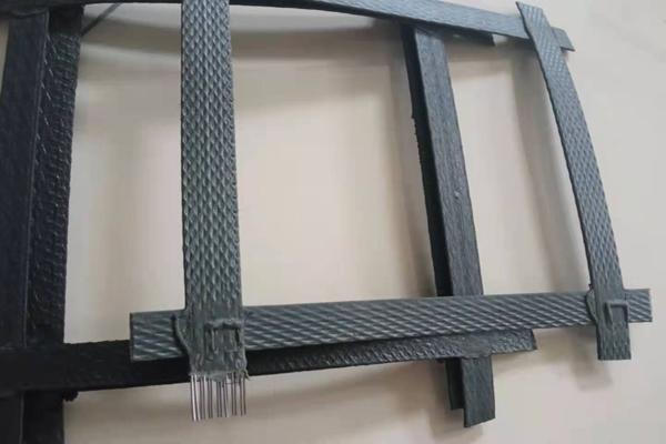 鋼塑土工格柵和玻纖土工格柵可以混用嗎 第1張